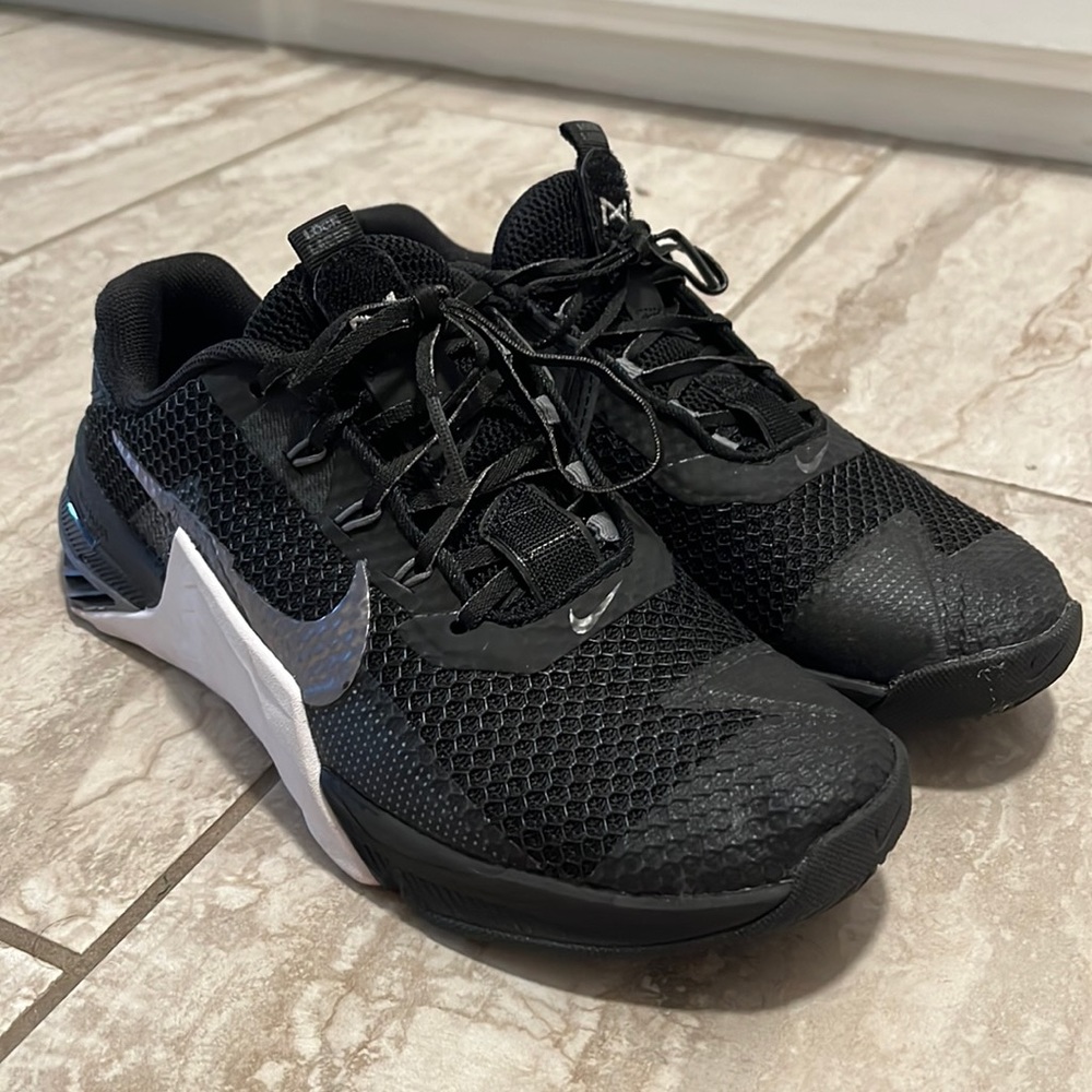 Nike Metcon 7 black/white size 7.5